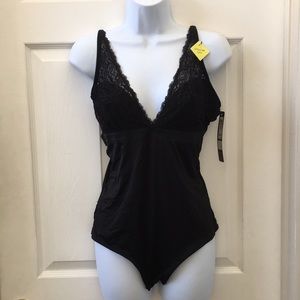 Nicols Miller Black lace Bodysuit/Teddie XL